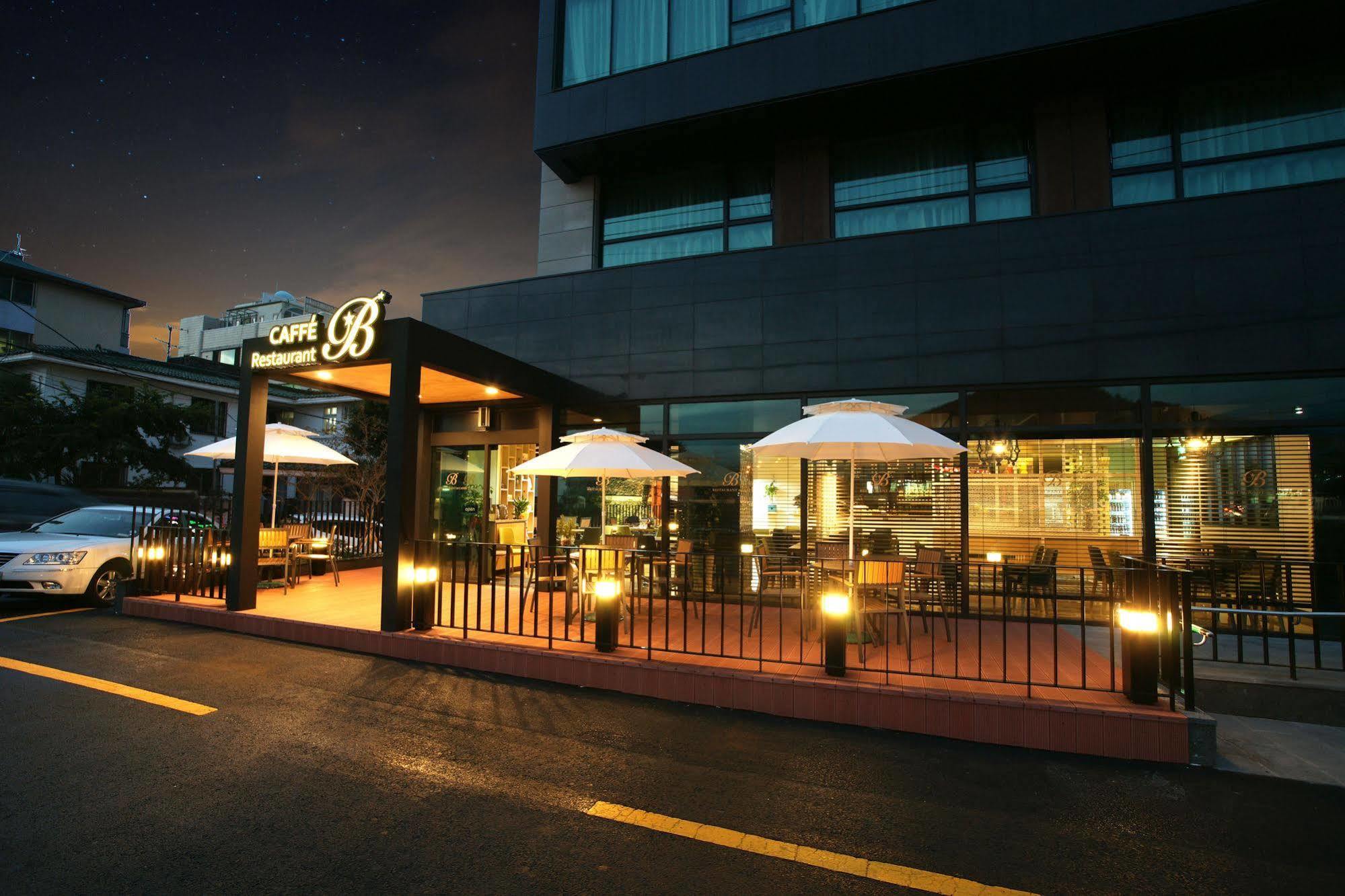 李真酒店 酒店